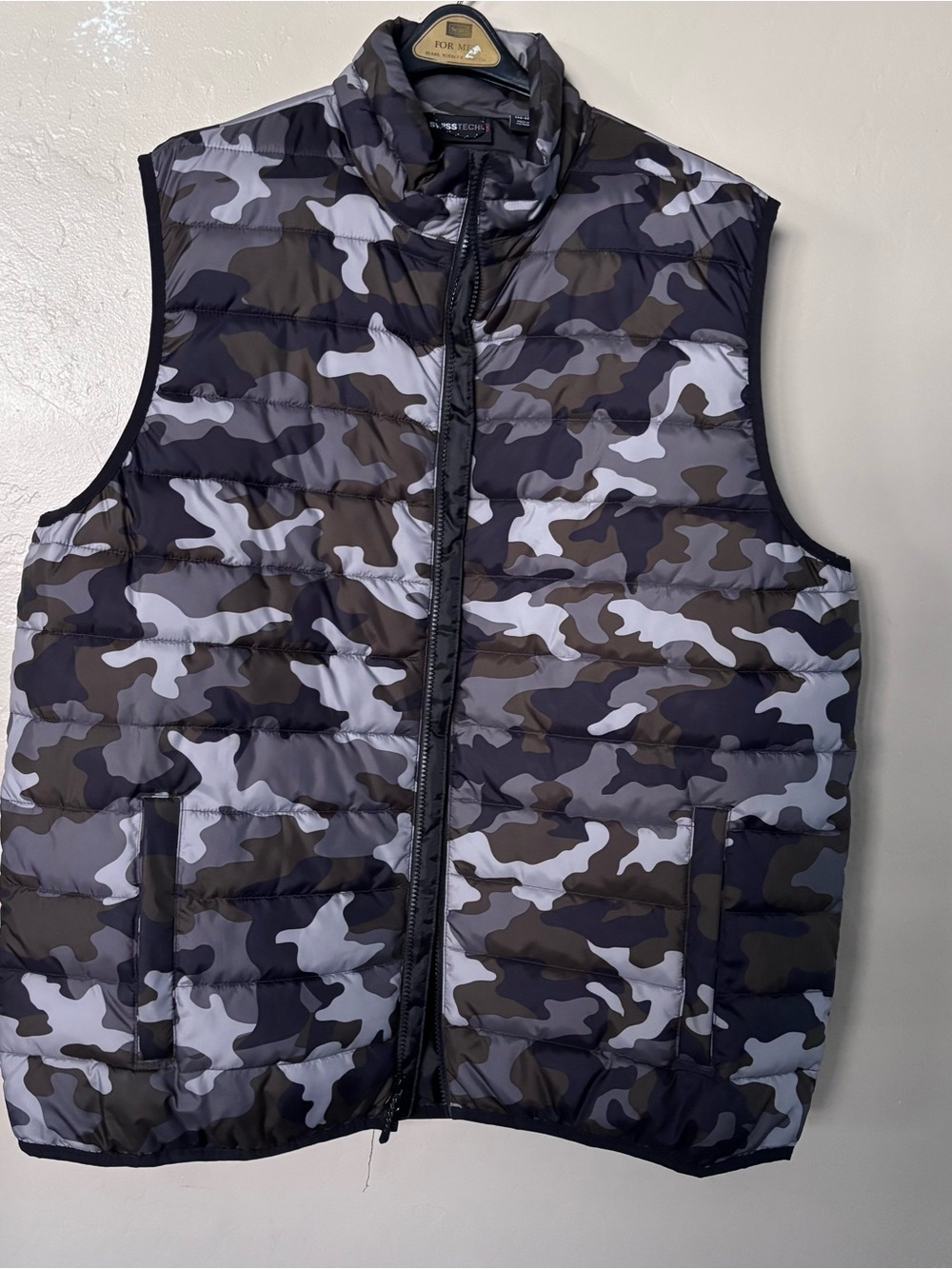 Swisstech Camo Gray Blk Zip Up Quilted Puffy Vest w/Pockets Men's Size XL 46/48